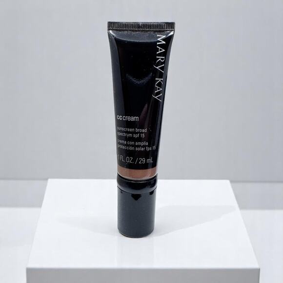 Mary Kay® CC Cream Sunscreen Broad Spectrum SPF 15* Very Deep Brand New - Picture 1 of 3